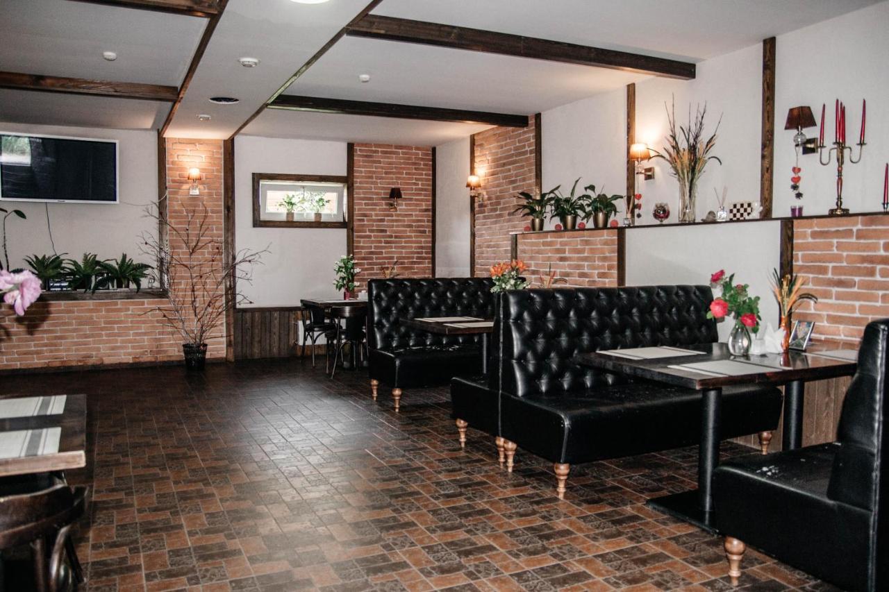 Mini-Hotel La Menska ミンスク エクステリア 写真